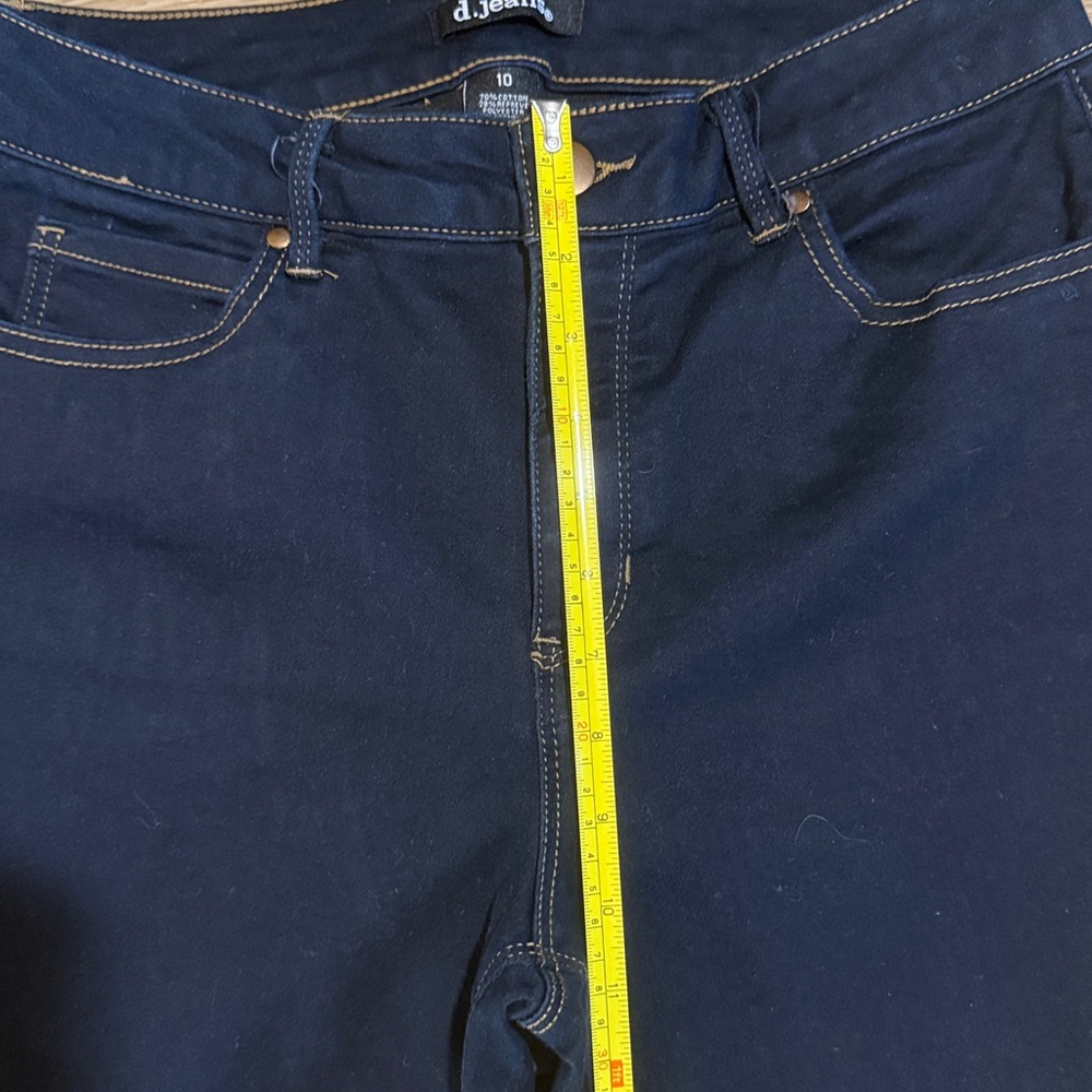 d. jeans Navy Capris - Picture 6 of 8